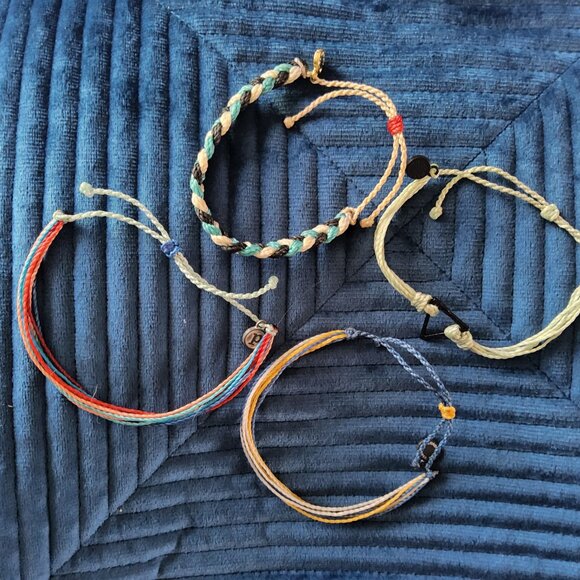 Out of the blue +3  Pura vida bracelets - Picture 1 of 5